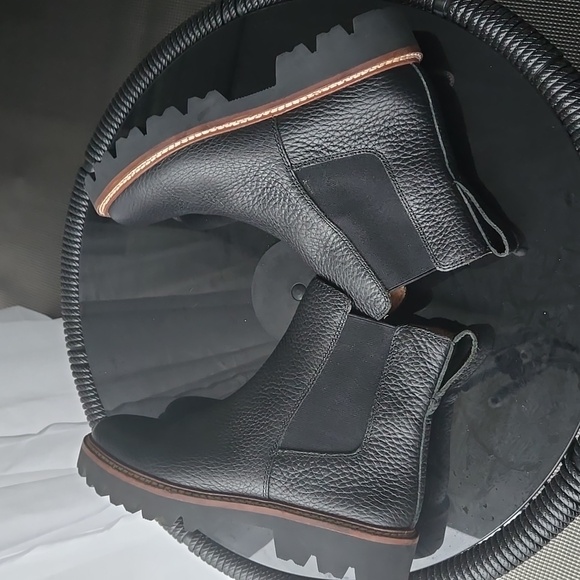 Madewell Black The Citywalk Lug Sole Chunky Chelsea Boots Size 6 - Picture 9 of 12